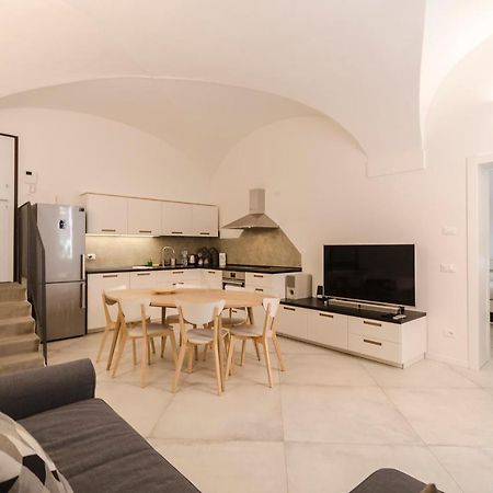 Cartoleria Suite: Spazioso, Moderno E Centrale Bologna Bagian luar foto
