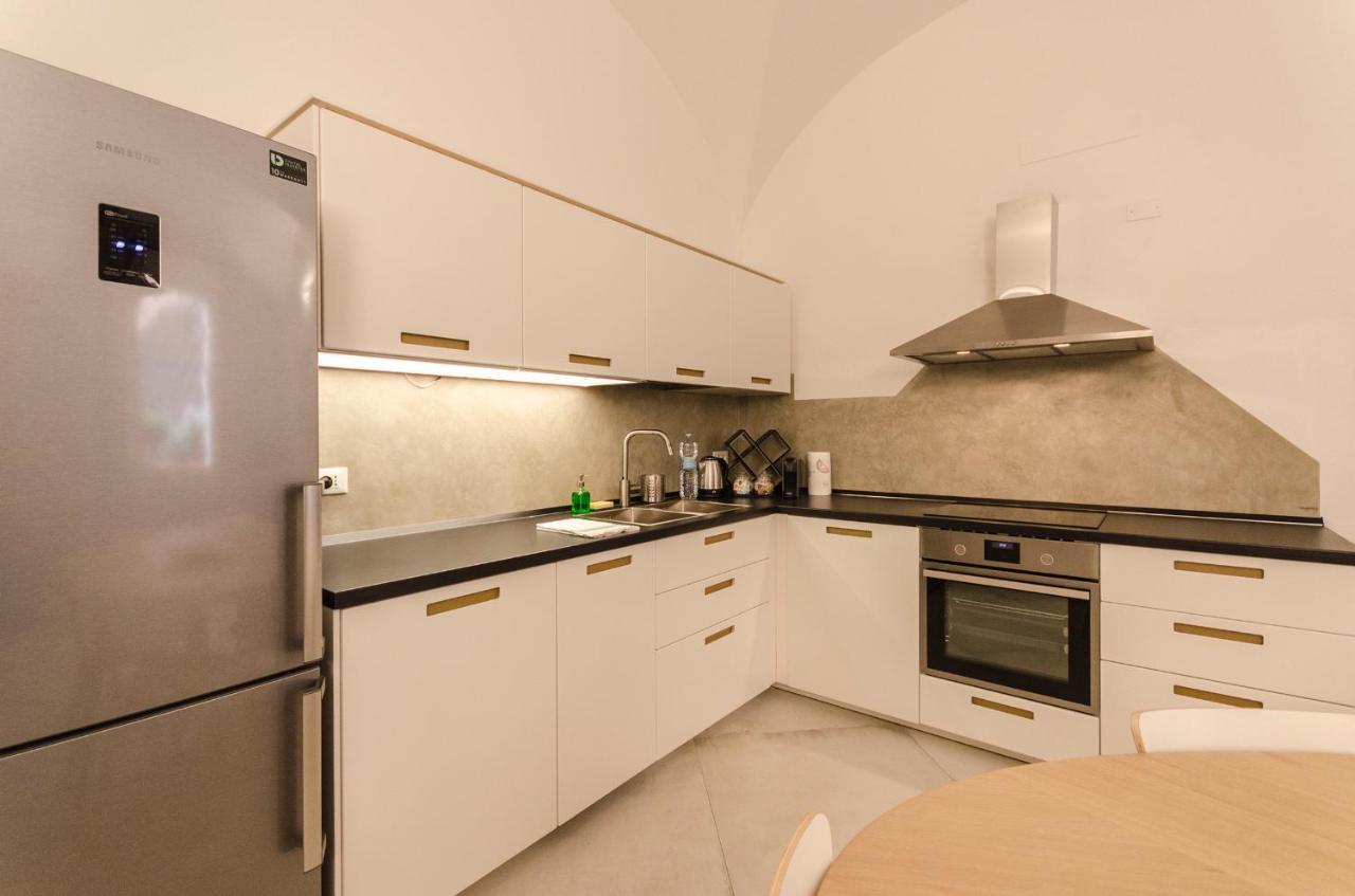 Cartoleria Suite: Spazioso, Moderno E Centrale Bologna Bagian luar foto